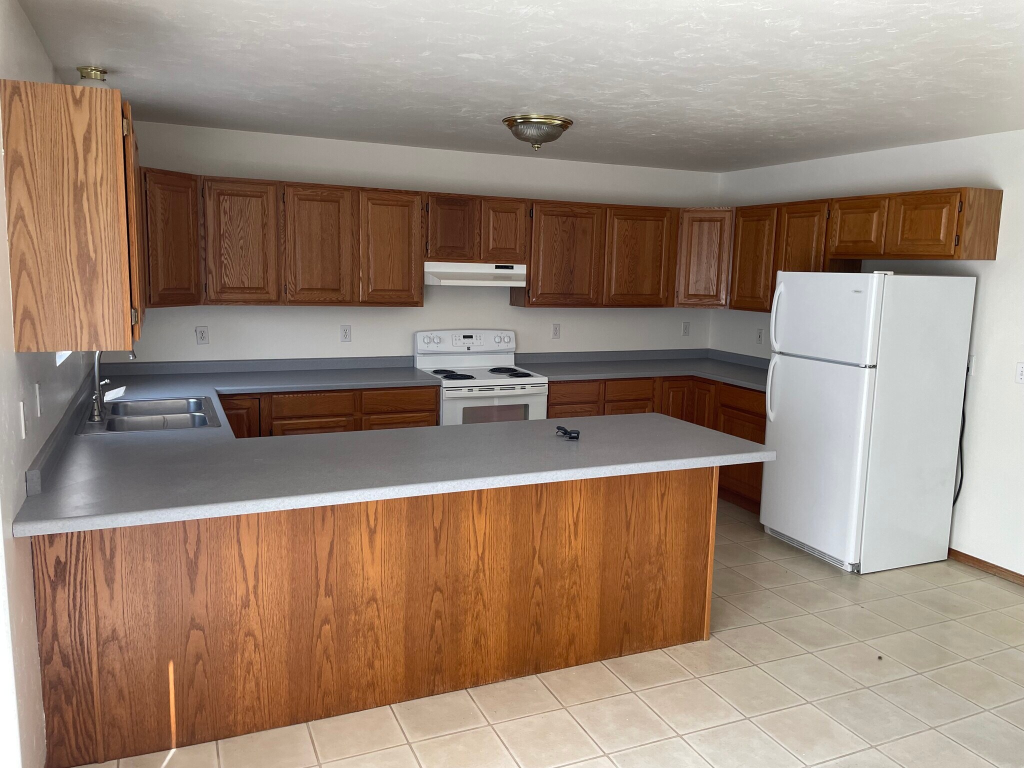 Building Photo - 1473 Maple Hills Ct