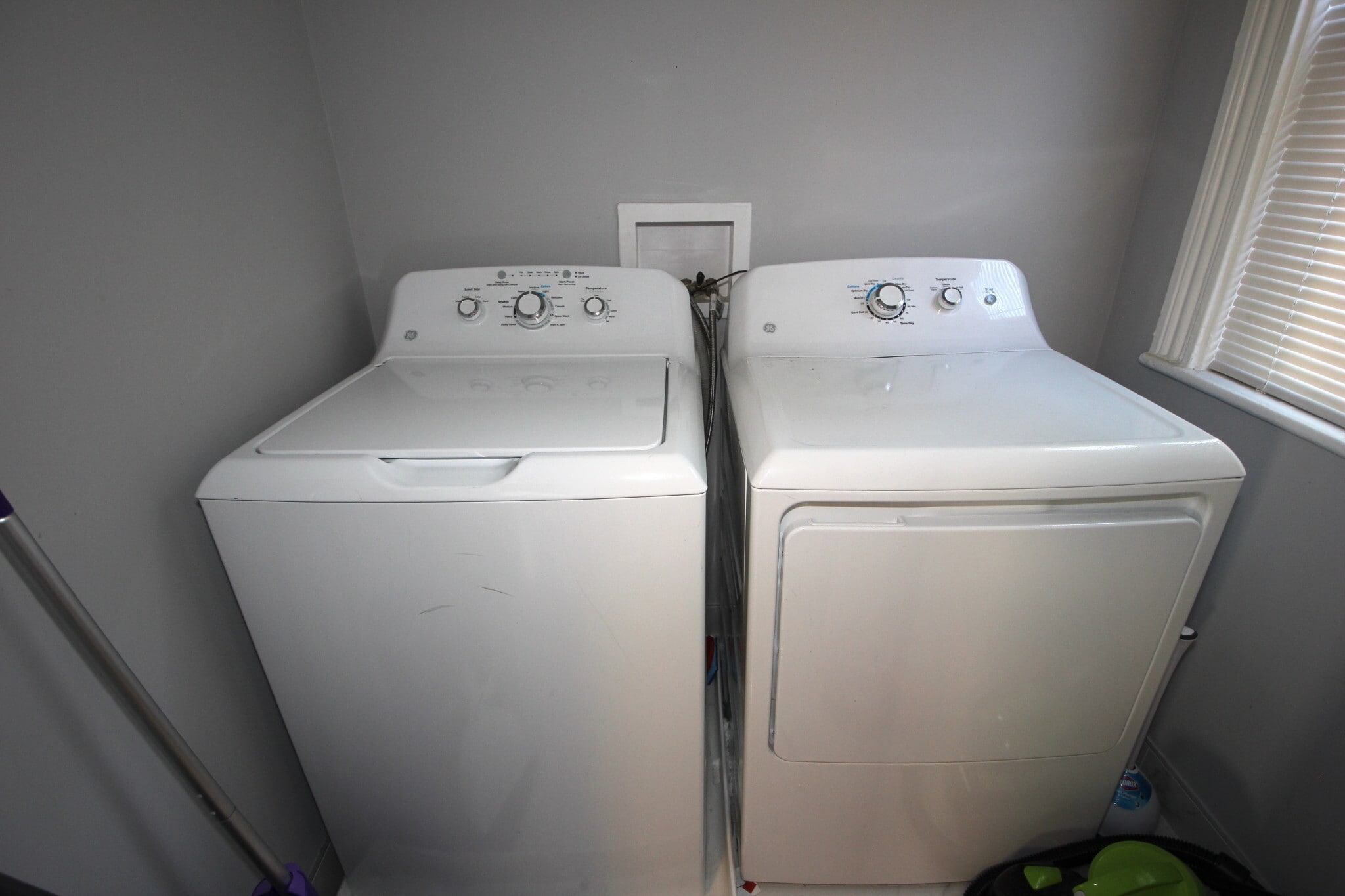 Building Photo - 9 Eulita Ter