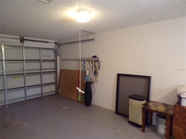Building Photo - 18407 Avon Ave