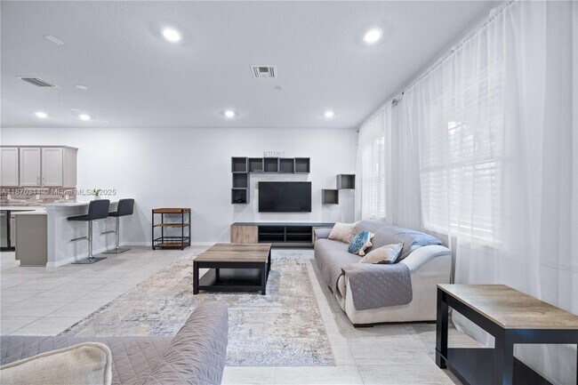 Building Photo - 5180 Eucalyptus Dr