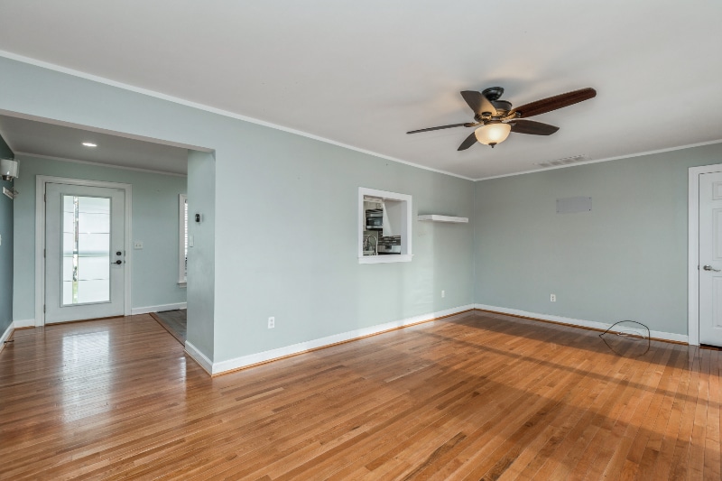 Building Photo - 2415 Plum Tree Rd