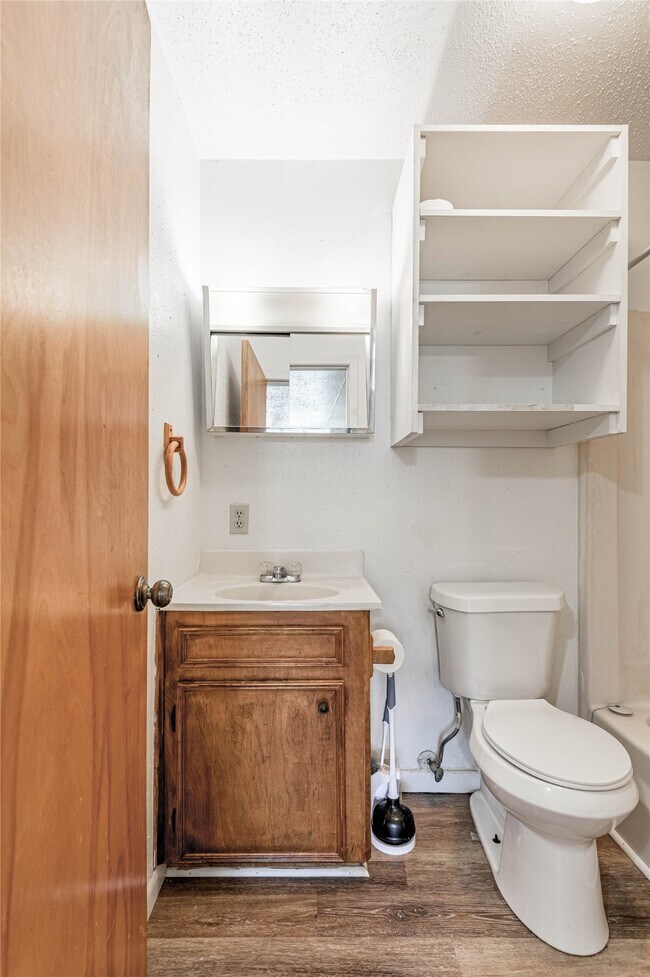 Building Photo - 120 McAdams Ln