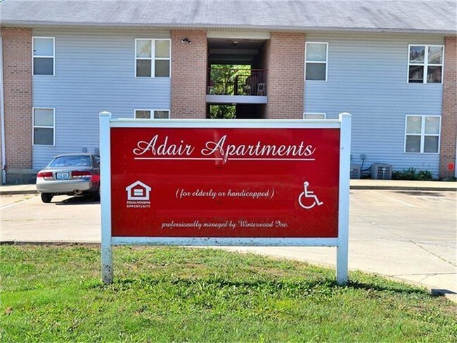 Building Photo - 117 E Adair St