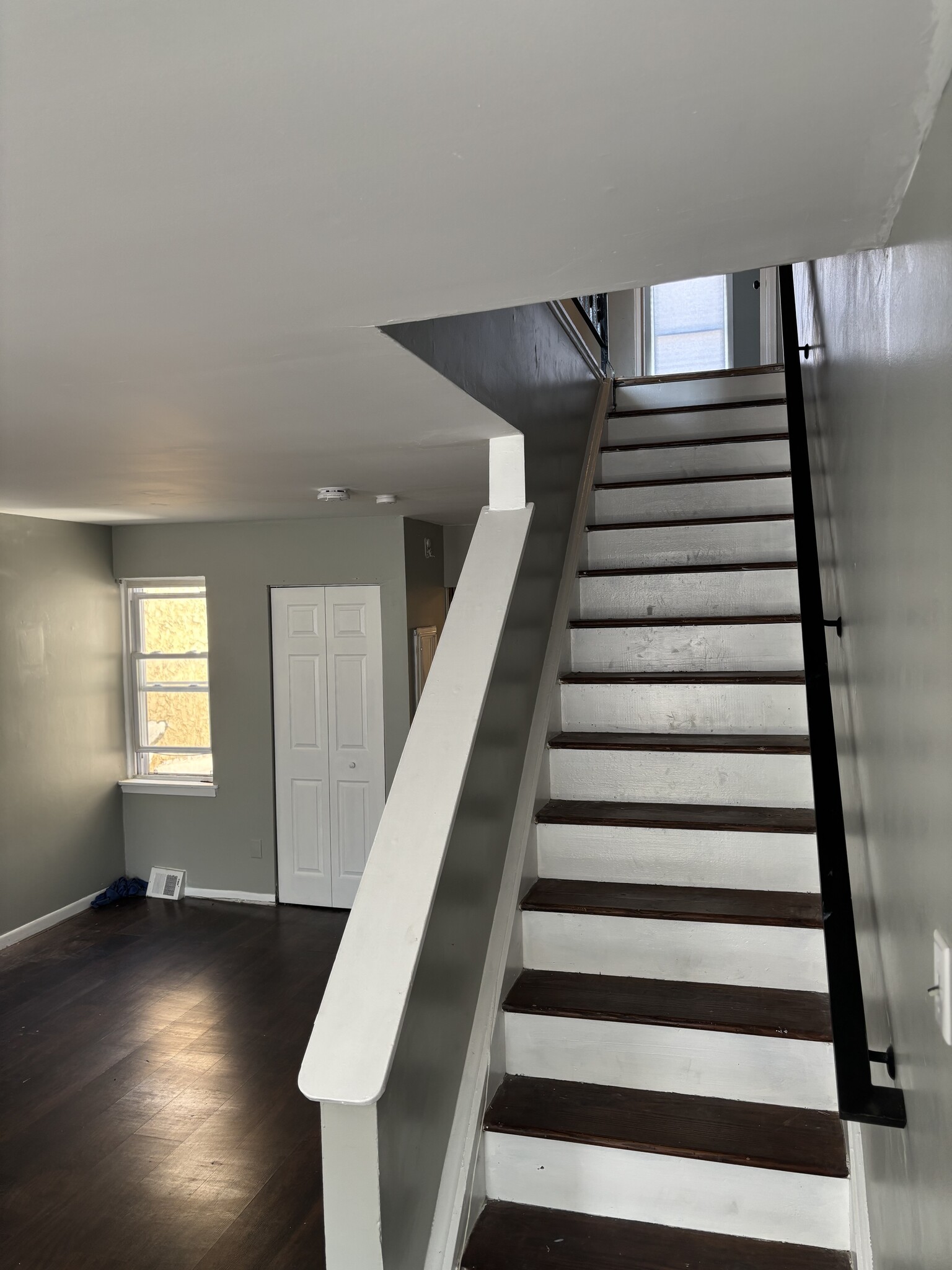 Building Photo - 4815 Fairmount Ave