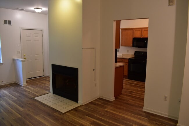 Building Photo - 39696 Rockcrest Ln