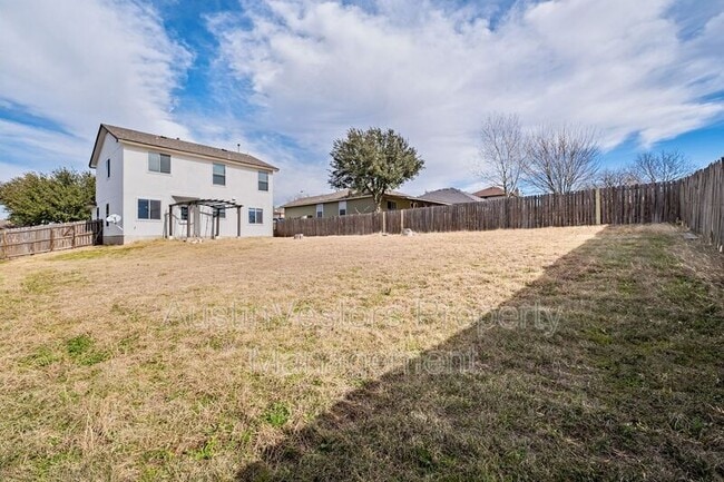 Building Photo - 104 Pond Way