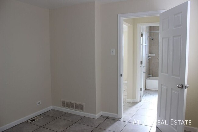 Building Photo - 1536 Uinta St