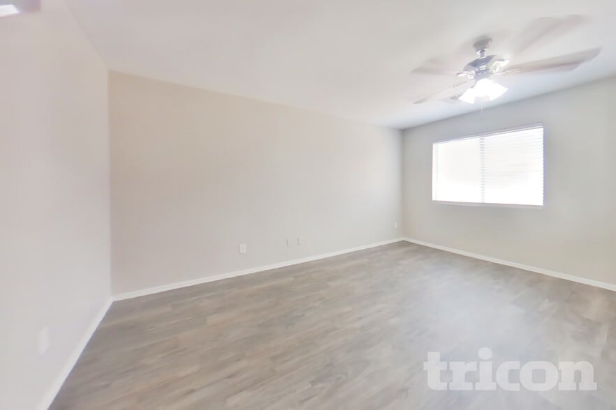 Building Photo - 3315 W Fraktur Rd