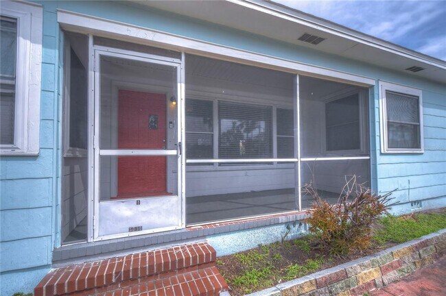 Building Photo - 5737 Shore Blvd S