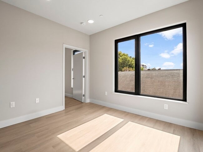 Building Photo - 249 Corey Rd