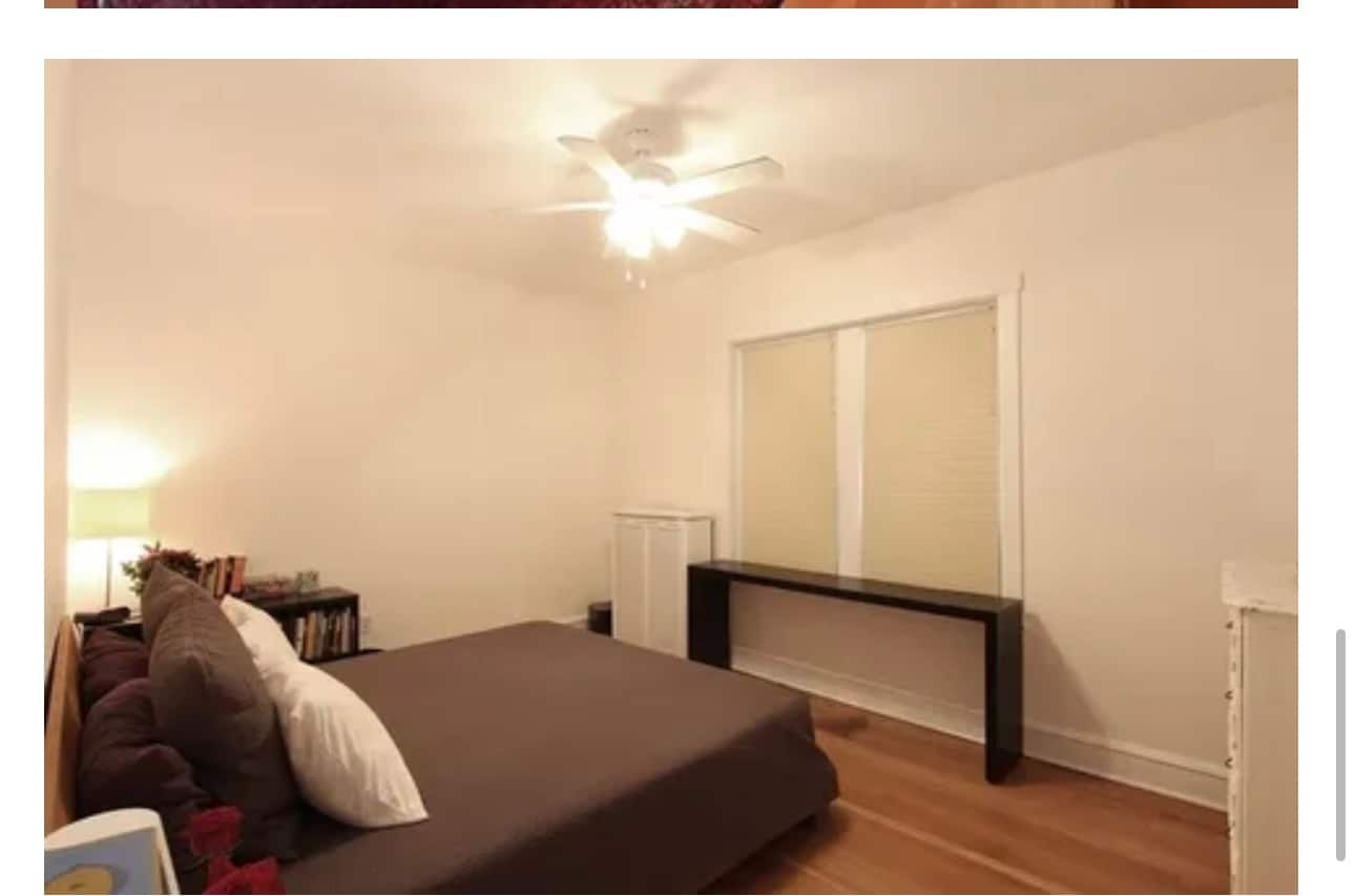 Master Bedroom (11.5 x 15 ft) - 2733 W Ainslie St