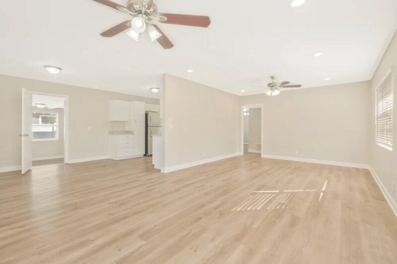 Building Photo - 4565 Merrimac Ave