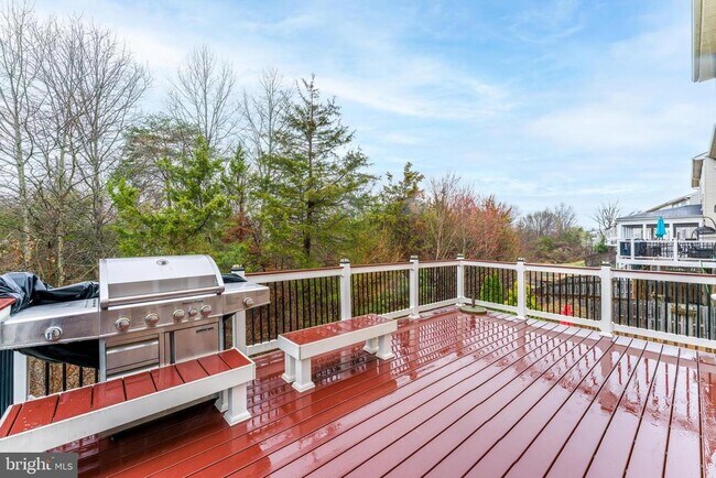 Building Photo - 25367 Wakestone Park Terrace