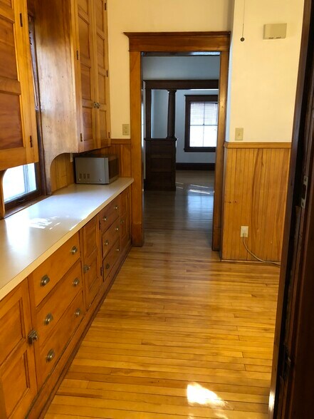 Entrance to kitchen - 3533 Pillsbury Ave S