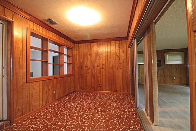 Building Photo - 1000 Cody Cove Rd