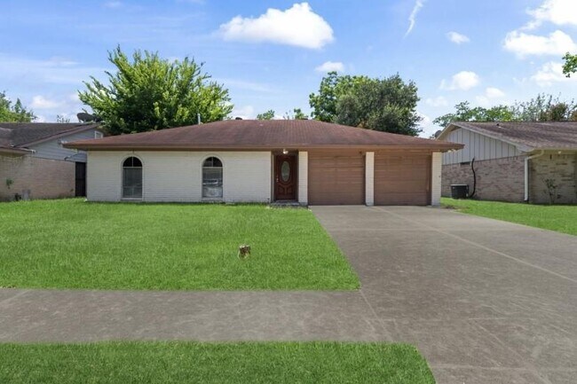 Primary Photo - 6811 Feather Creek Dr