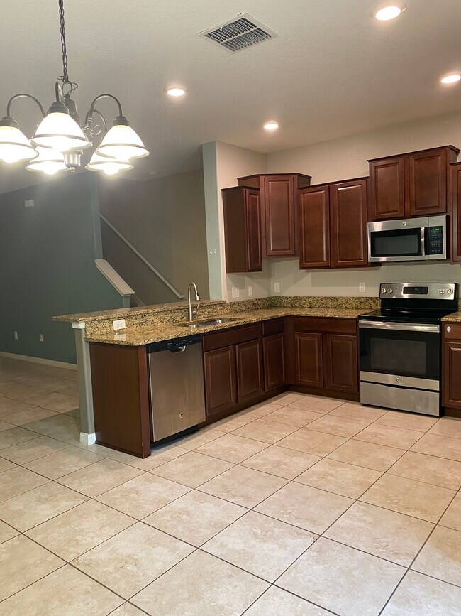 Building Photo - 1721 Ivory Goose Pl
