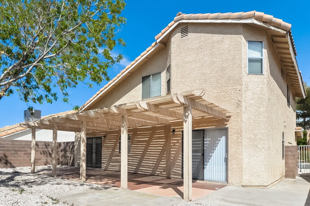 Building Photo - 763 Butternut Ct