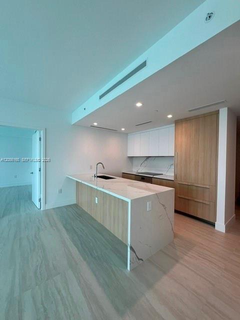 Building Photo - 2411 Laguna Cir