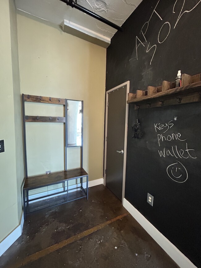 Building Photo - 426 Marietta St NW