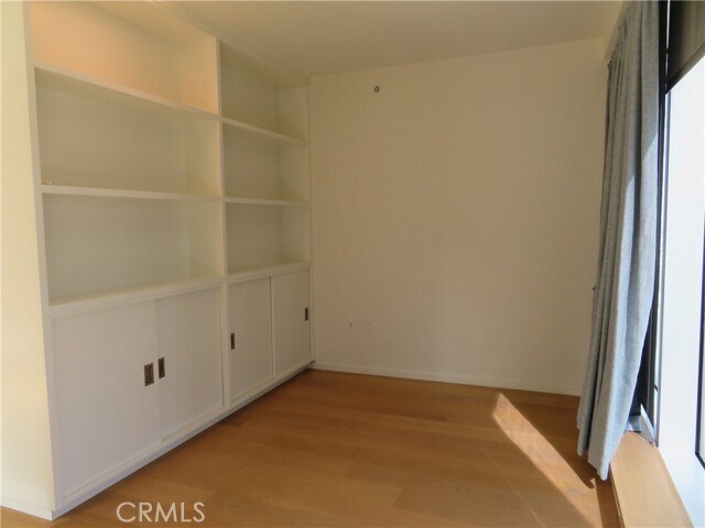 Building Photo - 889 Francisco St