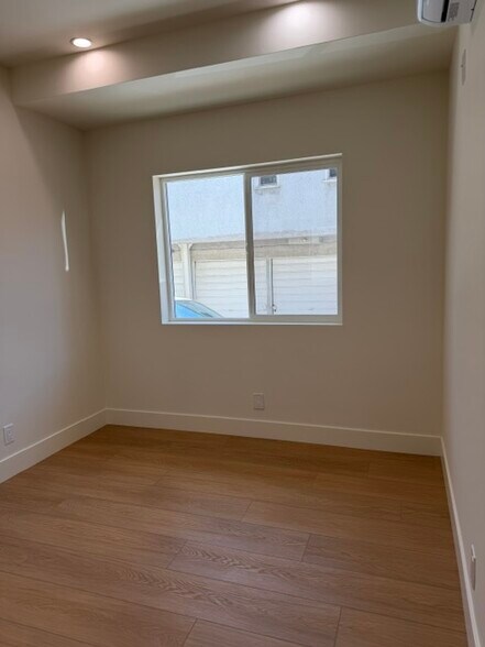 Building Photo - 838 14th St
