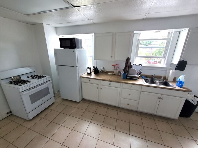 Building Photo - 34Guilden1st&amp;2ndFl