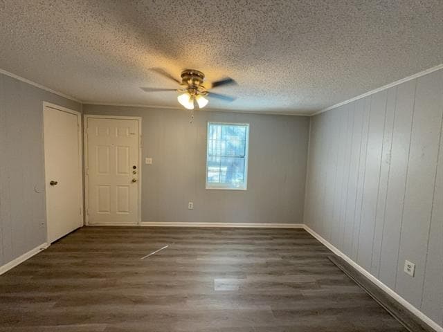 Building Photo - 1611 Voirin Rd