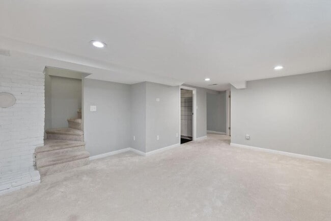 Building Photo - 1703 NE 91st St