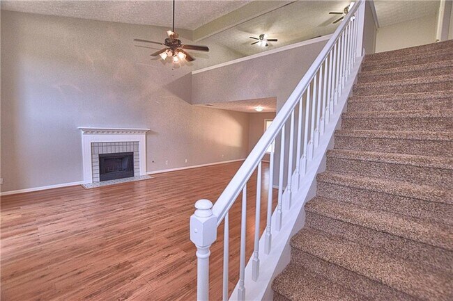 Building Photo - 4840 Jones Bridge Pl Dr