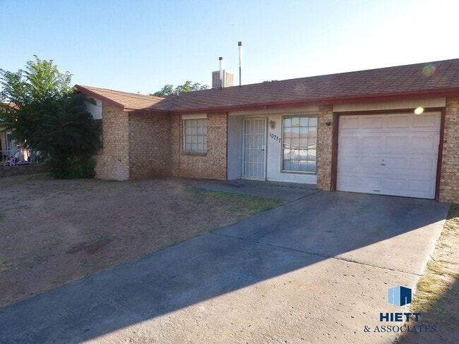 Building Photo - Great move in ready home close to Ft. Bliss