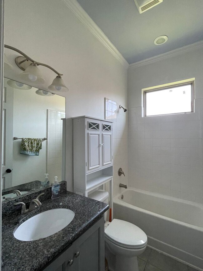 Building Photo - Rental Property
