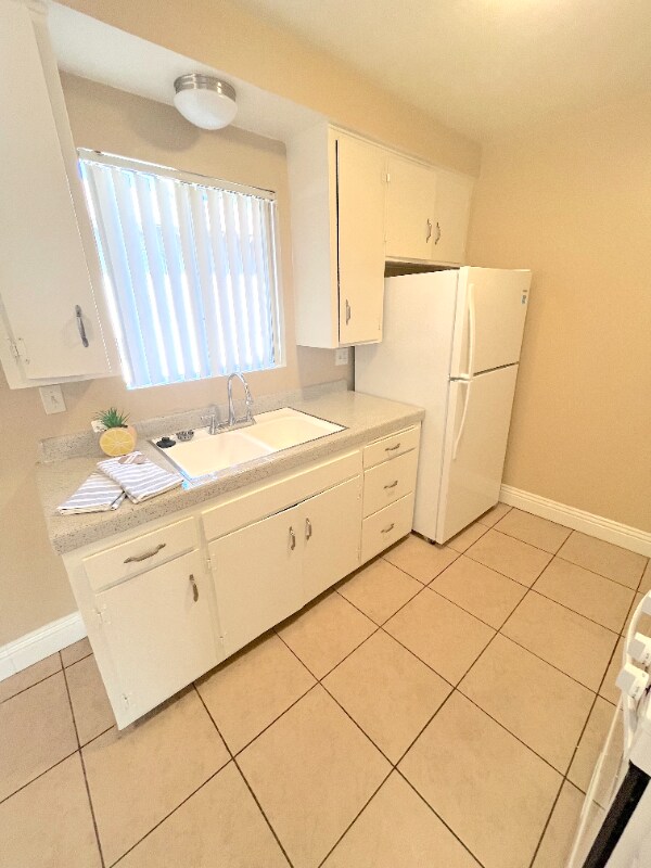 Building Photo - 550 Silverwood Ave