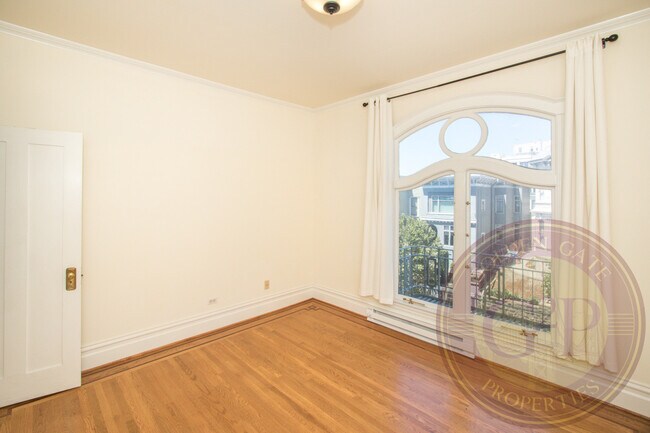 Building Photo - Pacific Heights - 1 BR, 1 BA Condo 650 Sq. Ft. - 3D Virtual Tour, Storage