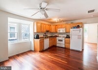 Building Photo - 4841 Walton Ave