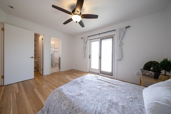 Building Photo - 8564 Lincoln St