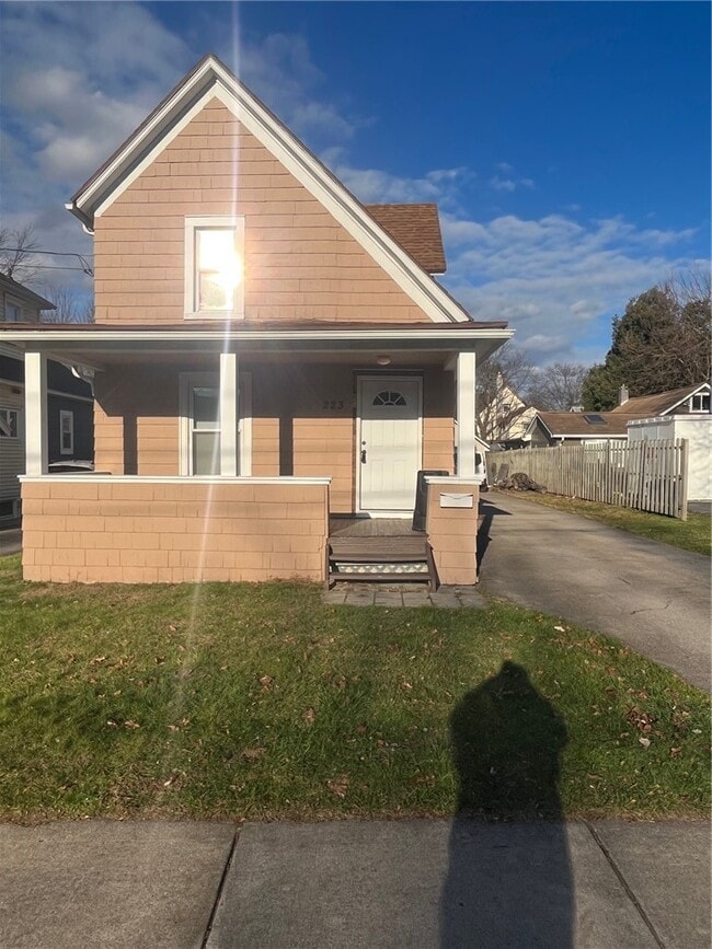 Building Photo - 223 E Filbert St