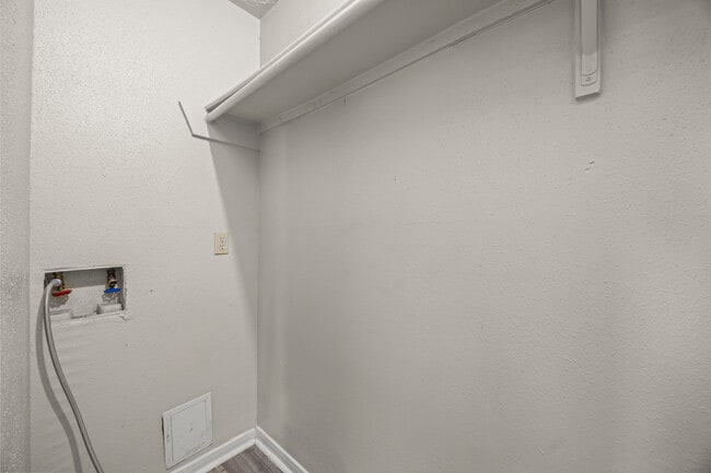 Building Photo - 9707 Pine Pass Dr