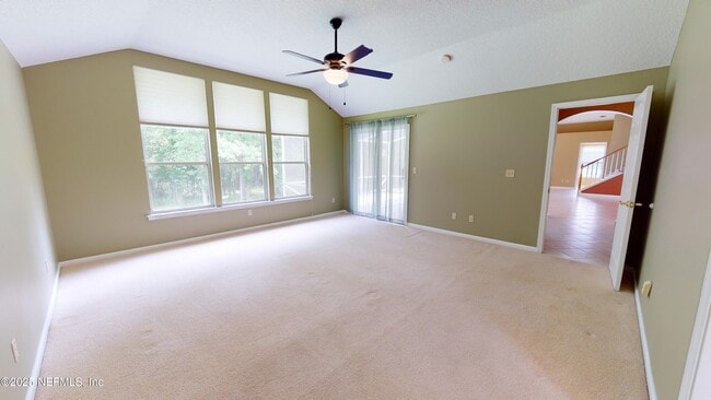 Building Photo - 11861 Lake Fern Dr