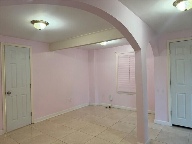Building Photo - 981 Woodward Park Dr