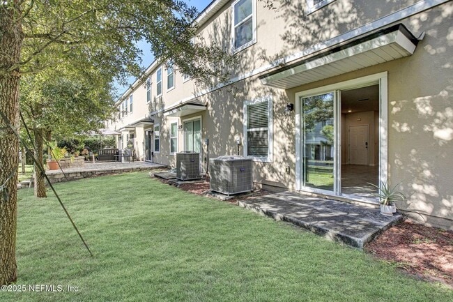 Building Photo - 7625 Legacy Trl