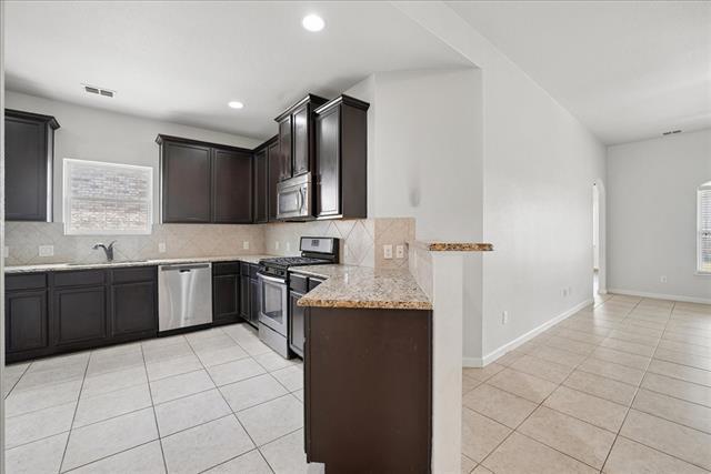 Building Photo - 411 Winchester Dr