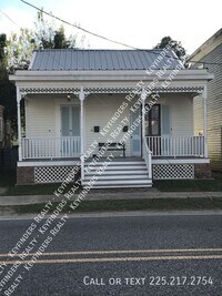 Building Photo - 604 Mississippi St