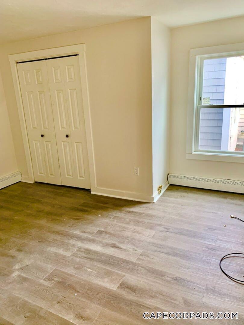 Building Photo - 6 W Central Ave