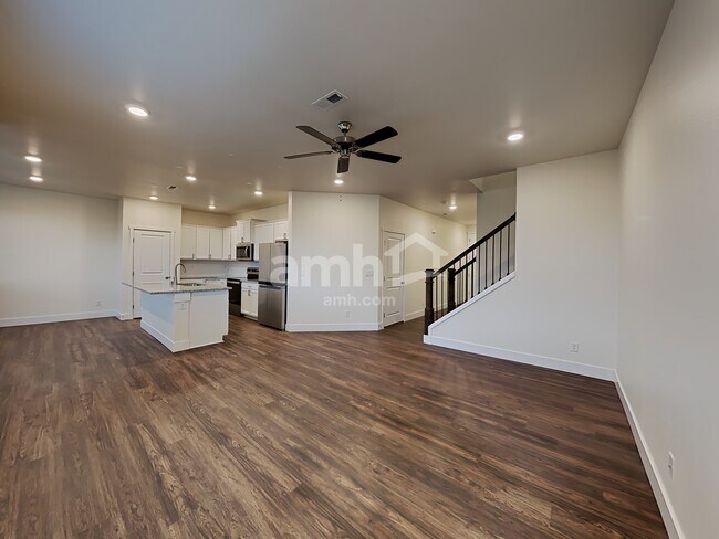Building Photo - 19220 16th Ave Ct E