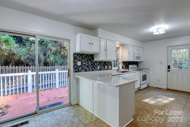 Building Photo - 34 East St