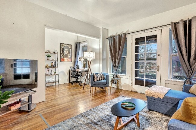 Building Photo - CASS D APARTMENTS-516 Kirby