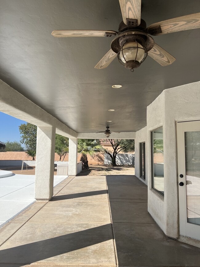 Building Photo - 10335 N Tall Cotton Dr