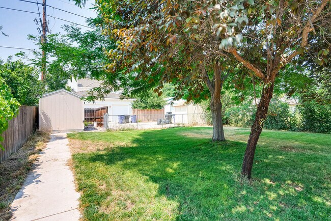 Building Photo - 1667 S Milwaukee St