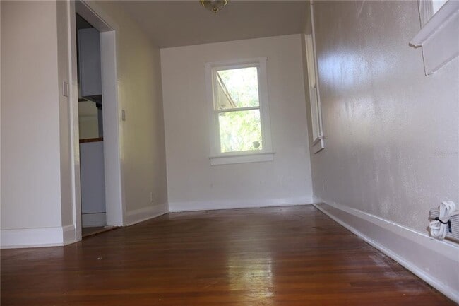 Building Photo - 3815 W De Leon St